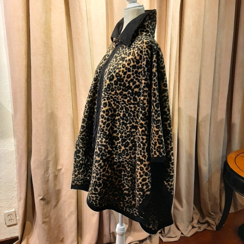 Le Moda Cape - image 2